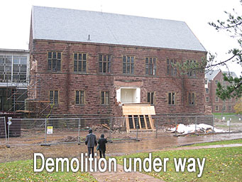 Destruction of Mount Allison's war memorial